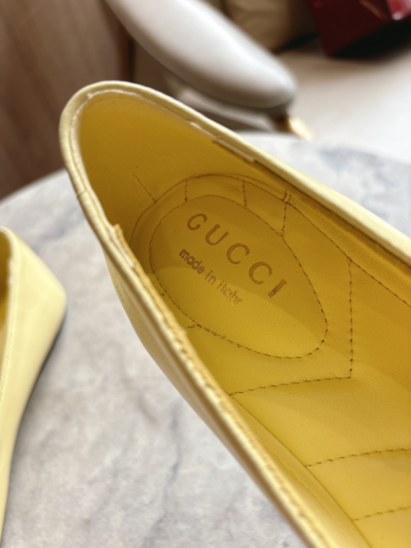 Gvc*1 flat shoes